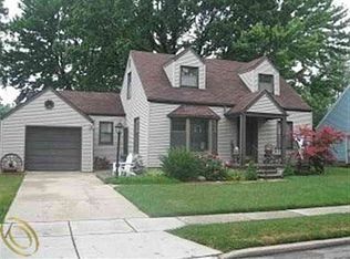 1899 Webster St, Birmingham, MI 48009