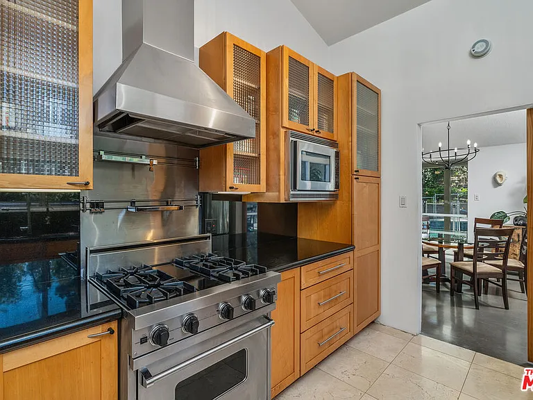 3641 Woodcliff Rd — Photo 10