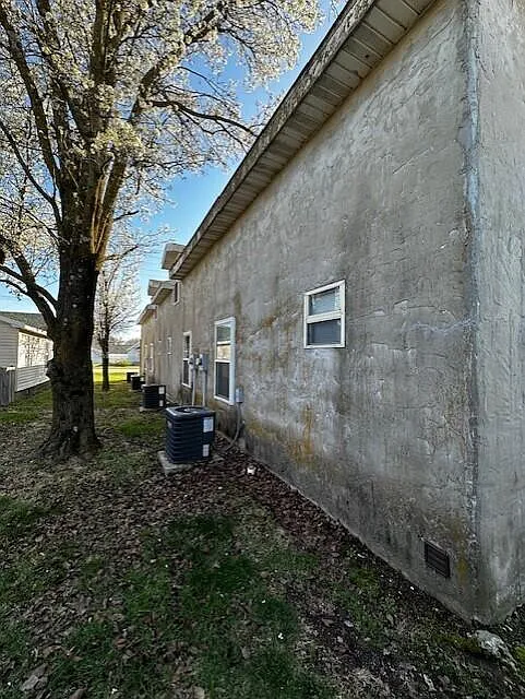 Building Photo 3