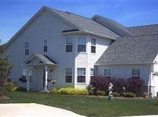 761 Wildberry Cir, Avon Lake, OH