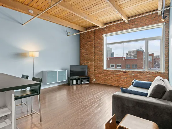 10309 107th St NW #213, Edmonton, AB T5J 1K3