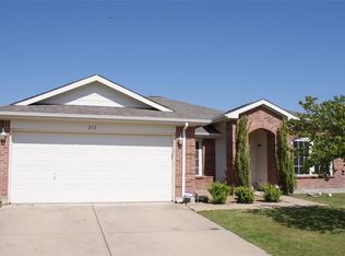 212 Hilltop Dr, Justin, TX 76247