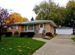 821 N Wilshire Ln, Arlington Heights, IL 60004