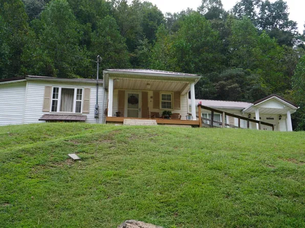 2 Turnberry Dr, Baisden, WV 25608
