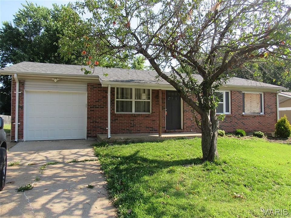 1st image of 815 Briarbrae Dr