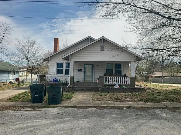 322 S Hazel St, Mount Vernon, MO 65712