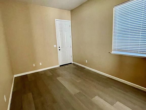 Office/Extra Room