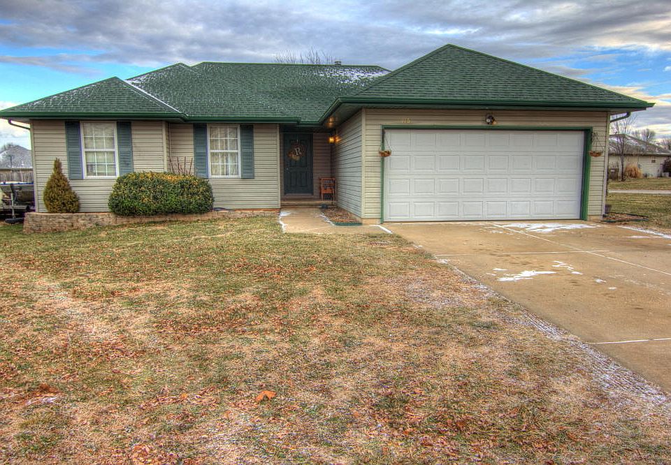 1st image of 116 W Holly Cir