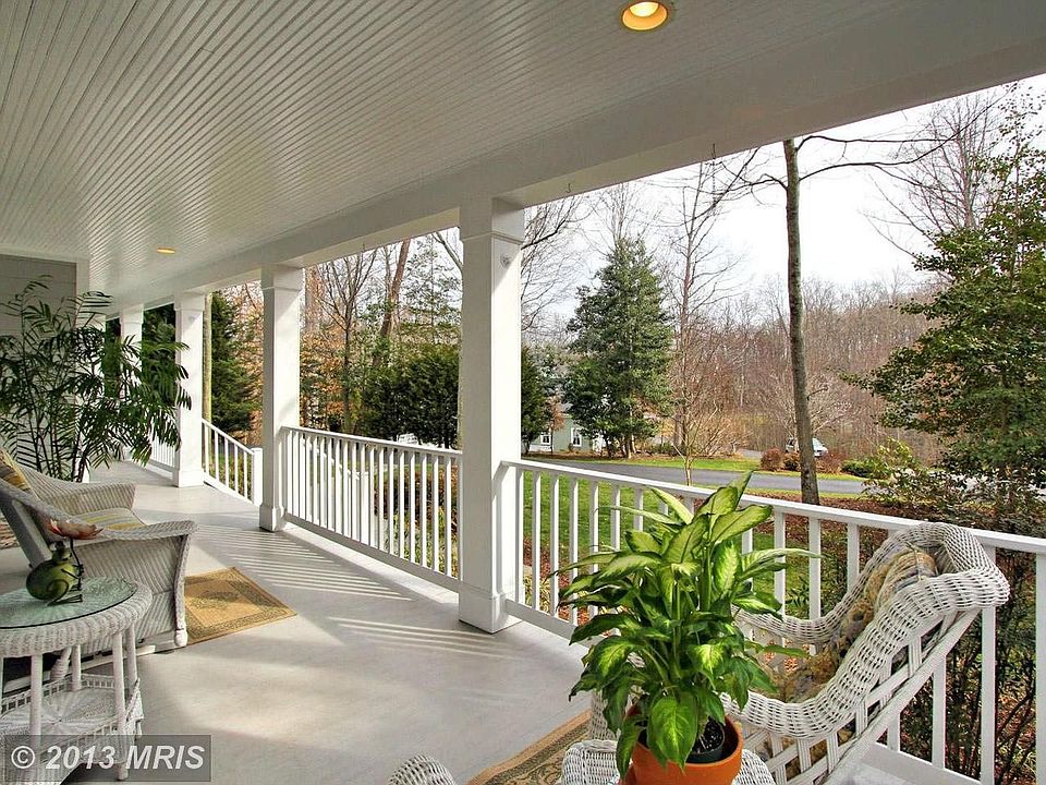 12646 Water St, Clifton, VA 20124 Zillow