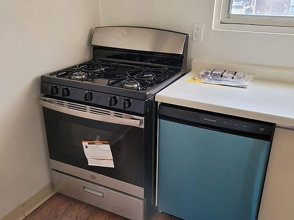 2nd image of 992 Fenwood Dr APT 1