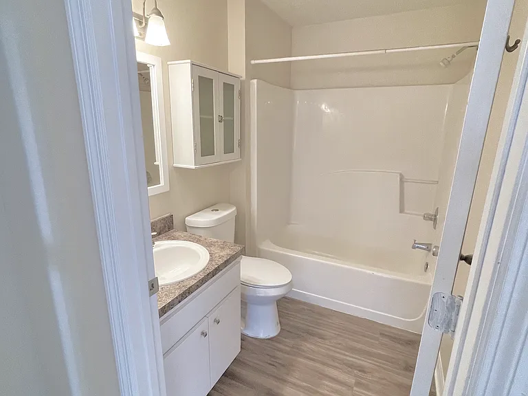 2403 W Platt St #B — Photo 38