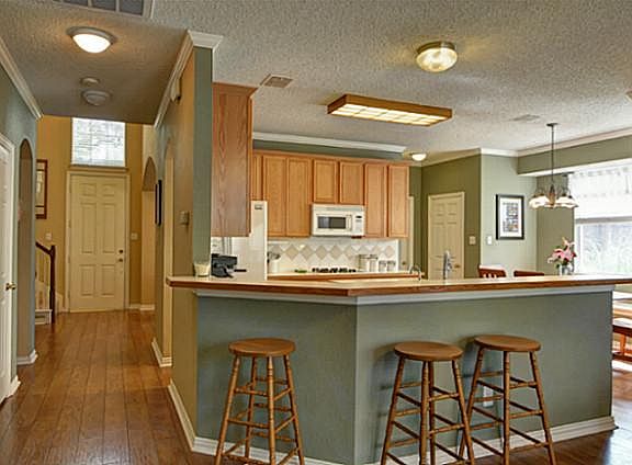3rd image of 1621 Angel Falls Dr