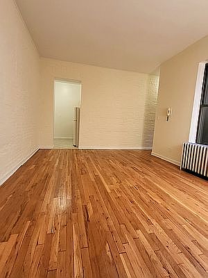 1st image of 206 W 106th St #43