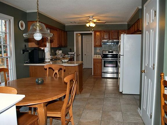 5th image of 7294 Abercrombie Ln