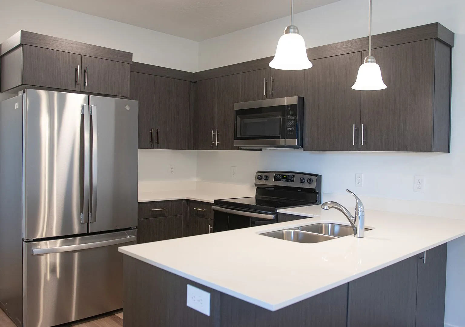 Harmony Ridge Spacious 3-Bed, 2-Bath Condos with Balcony in Mapleton | 2nd Story — Photo 4