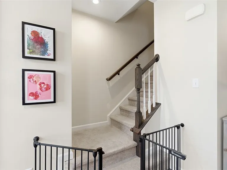 7402 Chestnut Way — Photo 20