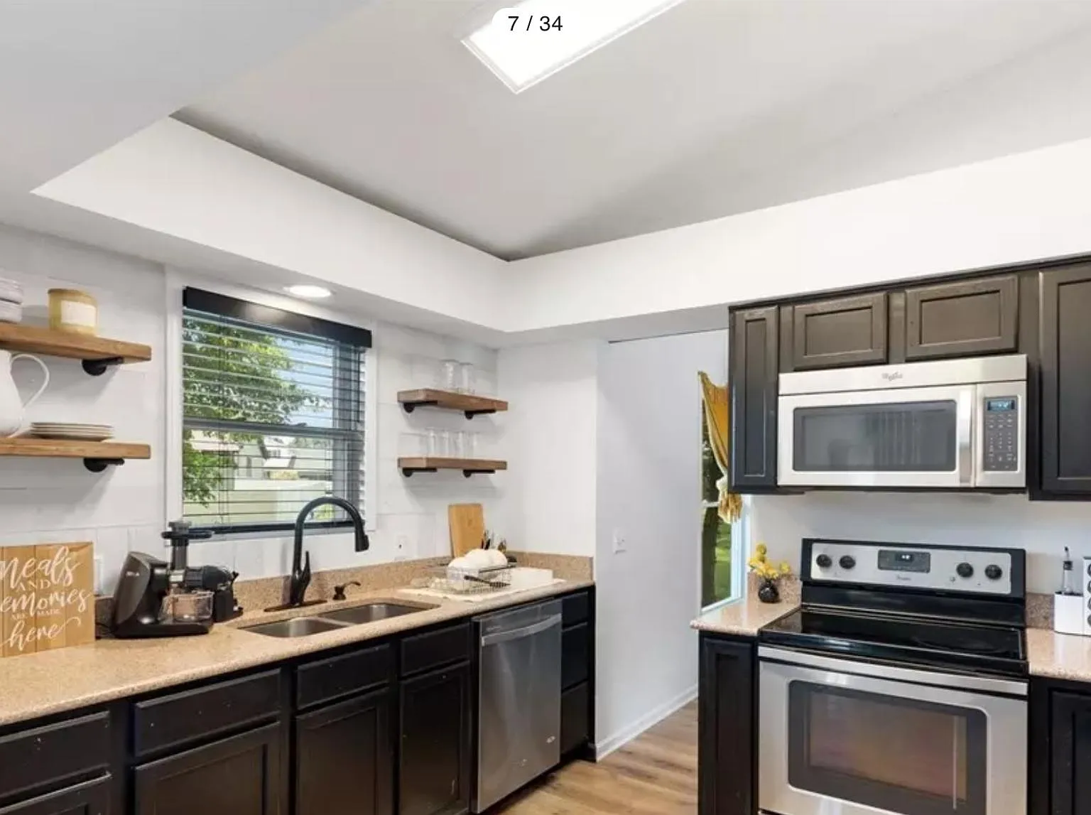 3 bed, 2504 sqft, $2,800 — Photo 4