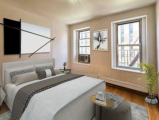 1st image of 110 Ludlow St #14