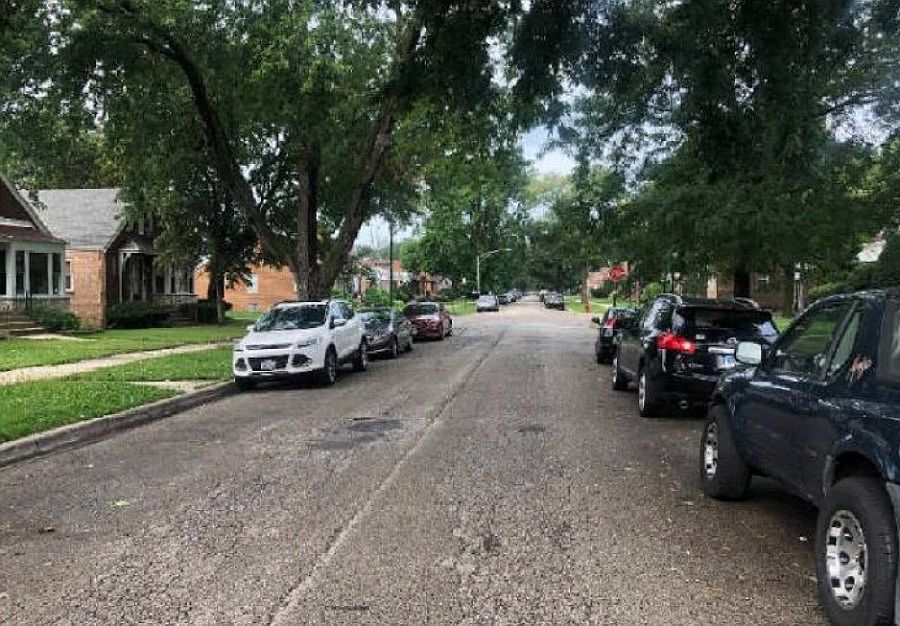 2nd image of 3250 W 84th St