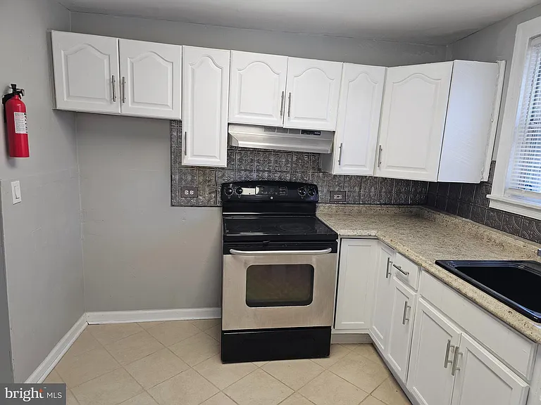 1301 Hook Rd — Photo 10