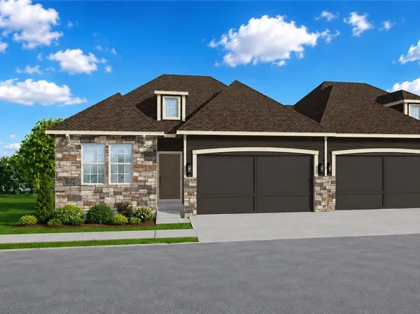 1913 Shellbark St, Raymore, MO 64083