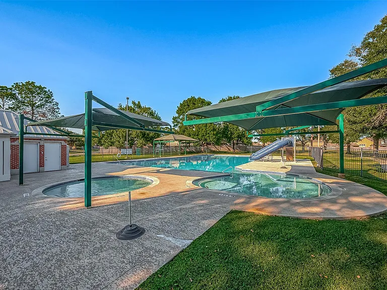 15314 Chestnut Falls Dr — Photo 30