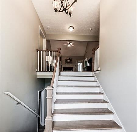 3rd image of 808 Honey Springs Dr