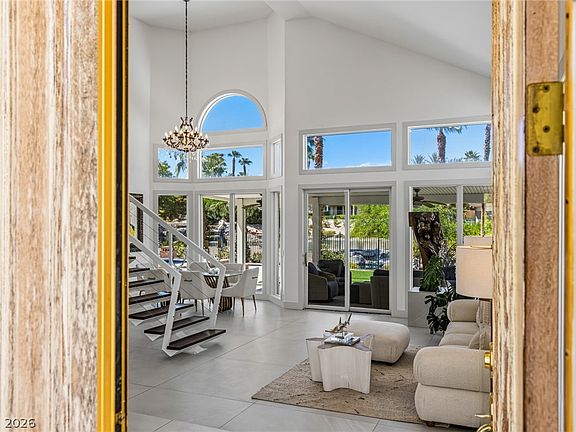 4th image of 8812 Rainbow Ridge Dr