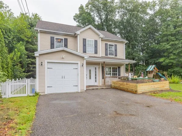 29 Genoa Ave, Johnston, RI 02919