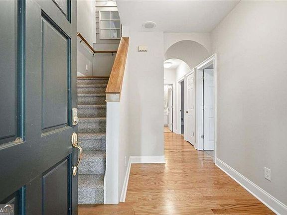 4th image of 1121 Woodland Trce