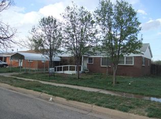 1924 N Banks St, Pampa, TX 79065