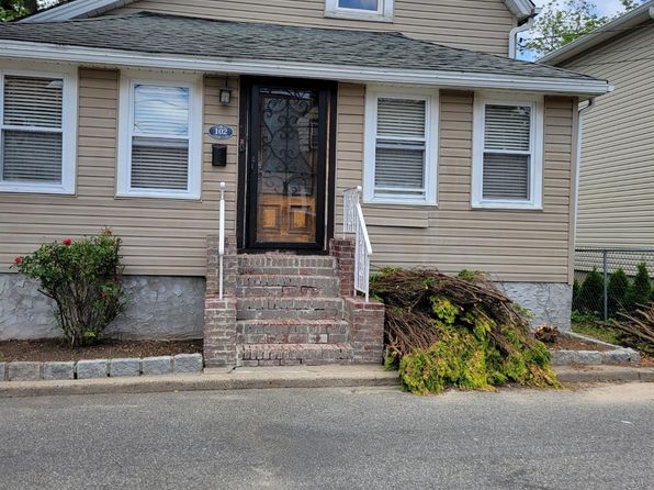 102 Carnegie Ave