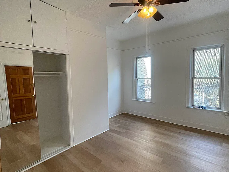 2322 Cambreleng Ave #GARDEN — Photo 1