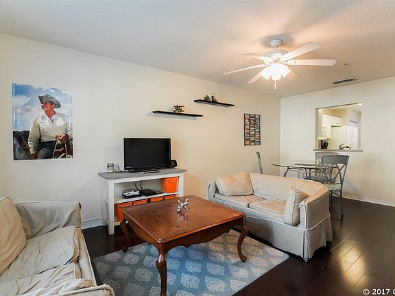 3rd image of 2636 SW 35th Pl Unit 11