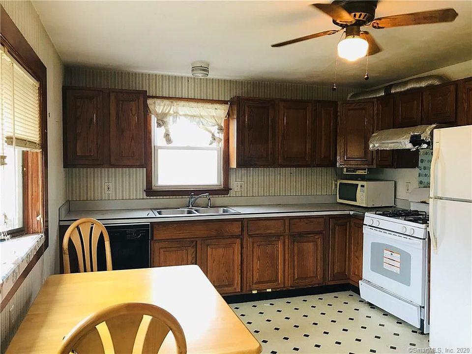 2nd image of 16 Jordan Dr