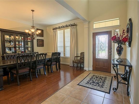 5th image of 2624 Waters Edge Dr