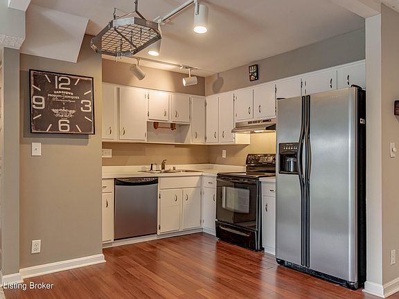 2nd image of 604 Logsdon Ct