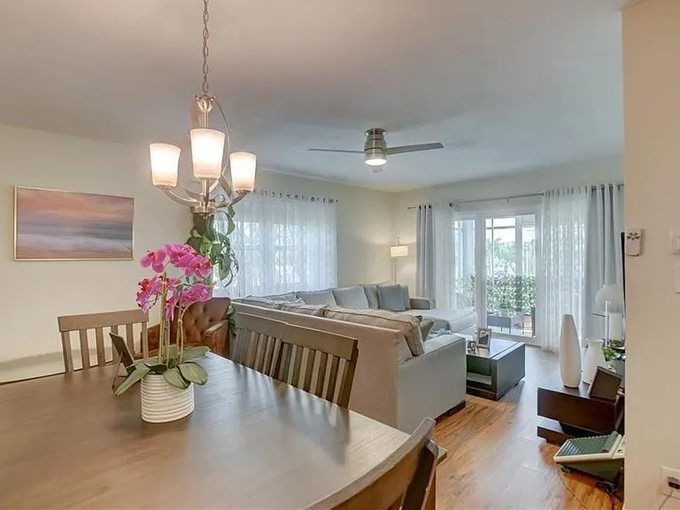 2990 NE 16th Ave #301 — Photo 7