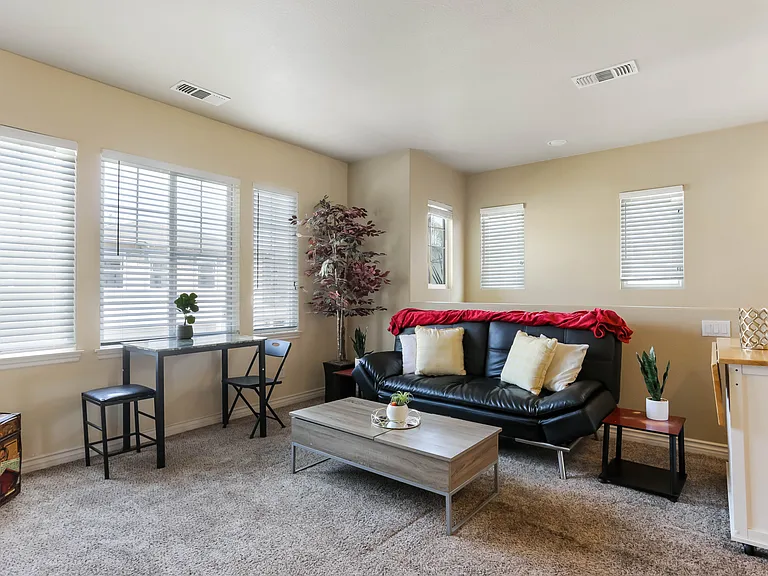 3170 Levante St — Photo 12