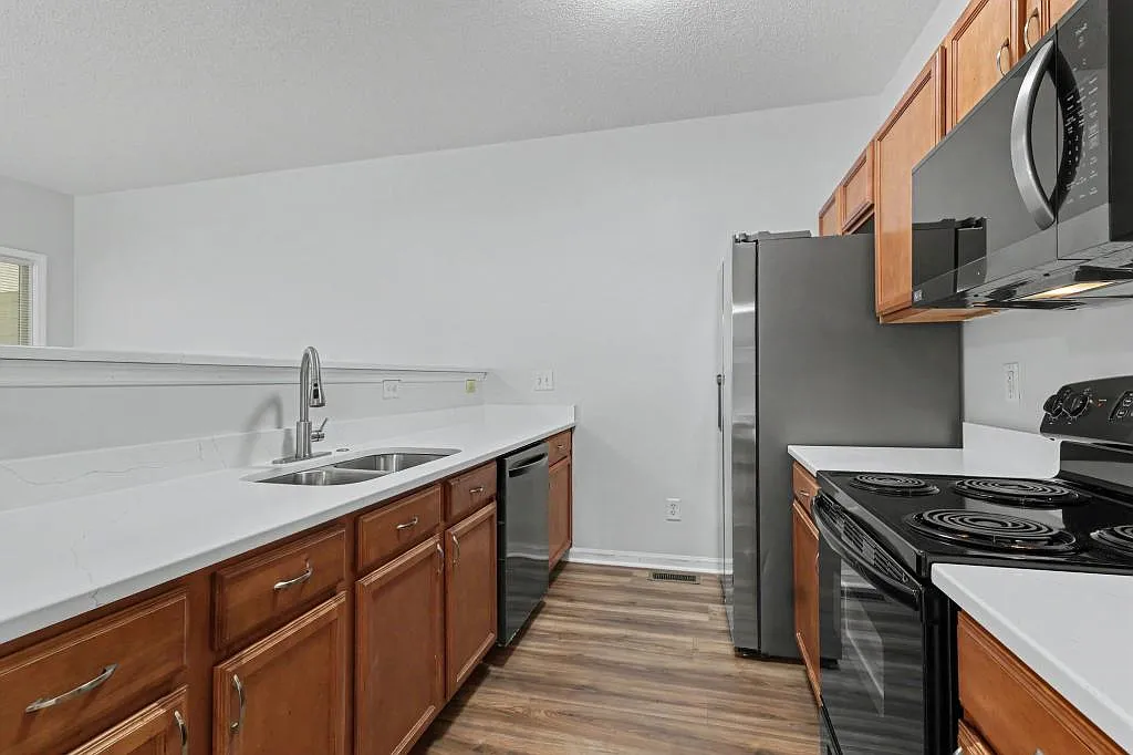 2211 Charles Harshaw Ave — Photo 4