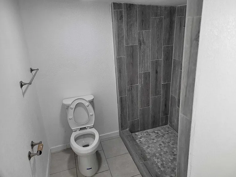 1118 E Paisano Dr #A — Photo 4