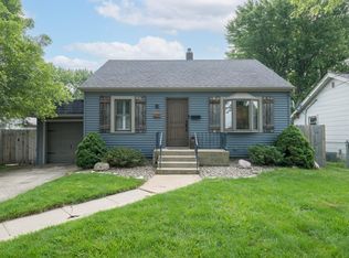 818 N West St, Crown Point, IN 46307
