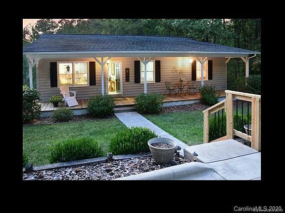 2nd image of 120 Abbey Ln #886