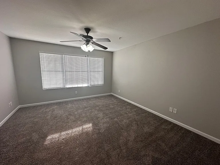 Maple Sunset Apartment Homes — Photo 72