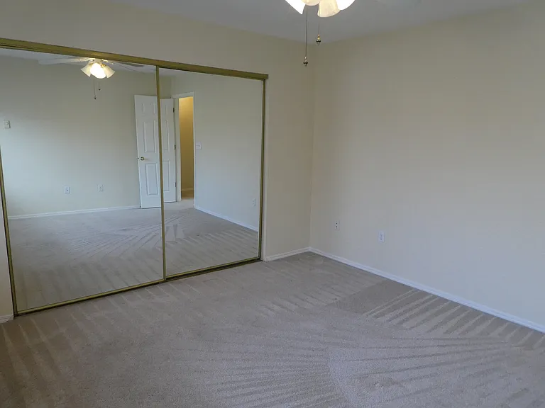 7123 SW Sagert St #104 — Photo 18