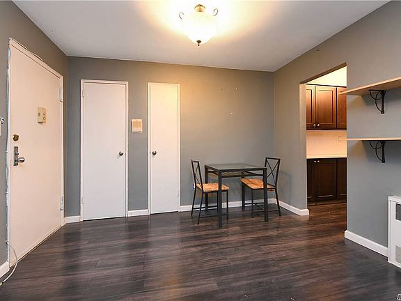 2nd image of 124 S Park Ave APT 1K