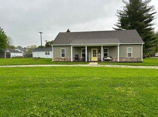 102 E 5th St, Carthage, IN 46115