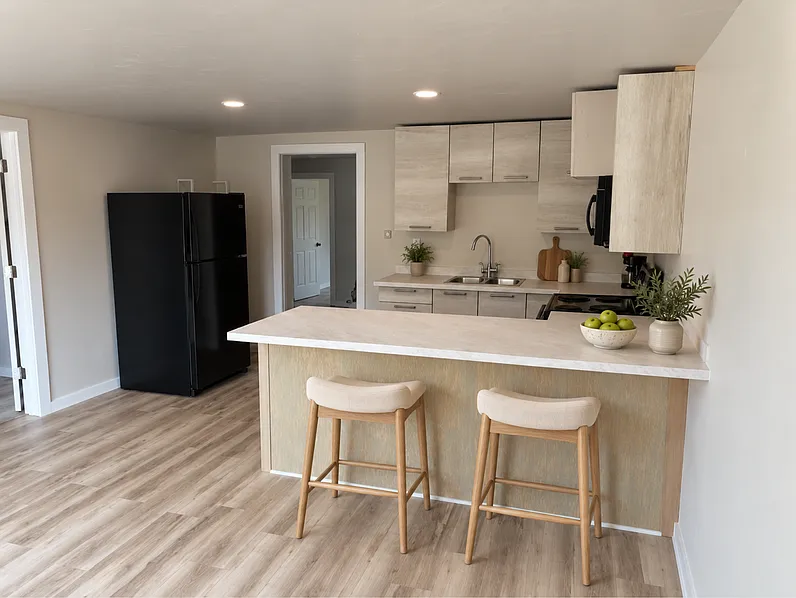 2 bed, 1.0 bath, $1,000 — Photo 3