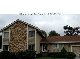 5314 Ashbrook Rd, Cross Lanes, WV 25313