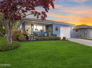 31 Eldorado St, Toms River, NJ 08757